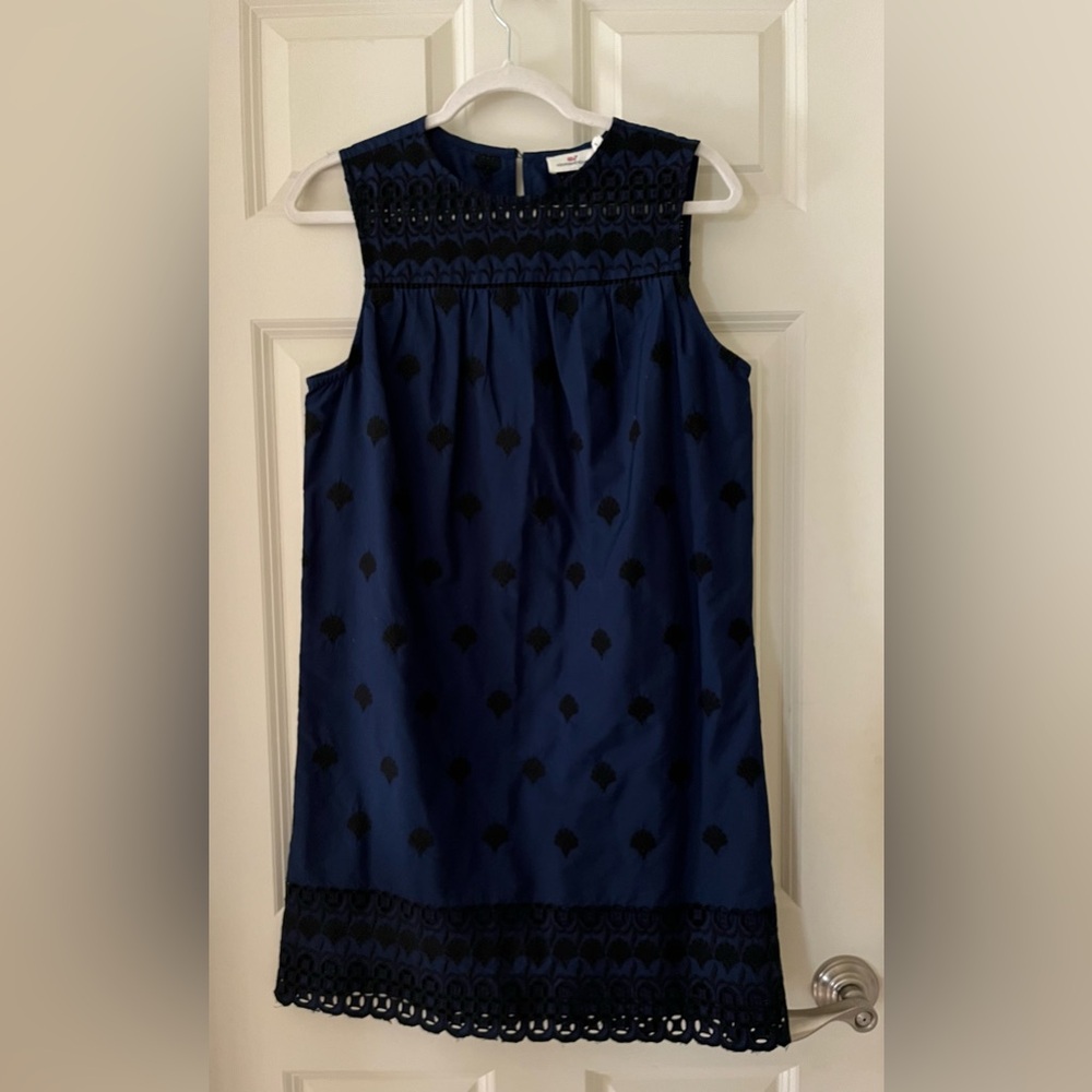 Women’s VINEYARD VINES Sleeveless Eyelet Embroidered Shift Dress Navy Blue Small